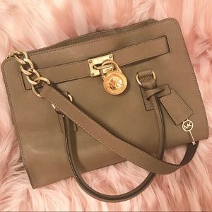 Michael Kors beige Hamilton